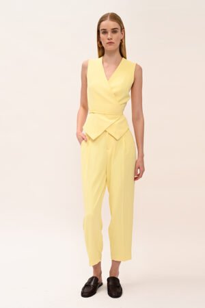 Alternative view of Twenty-29 Τοπ