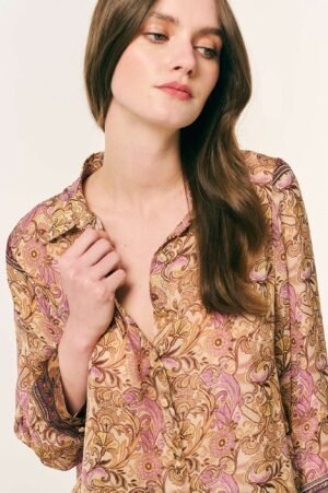 Alternative view of Forel Πουκάμισο